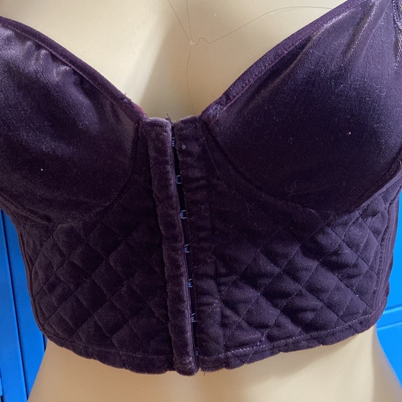 Vintage 90’s Velvet Bra & Panty set. - Picture 5 of 12